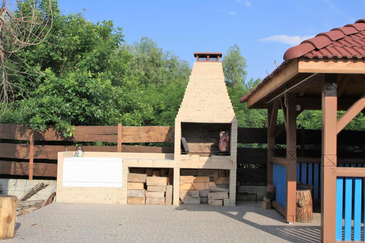 Camere De Inchiriat Băltenii de Sus Extérieur photo